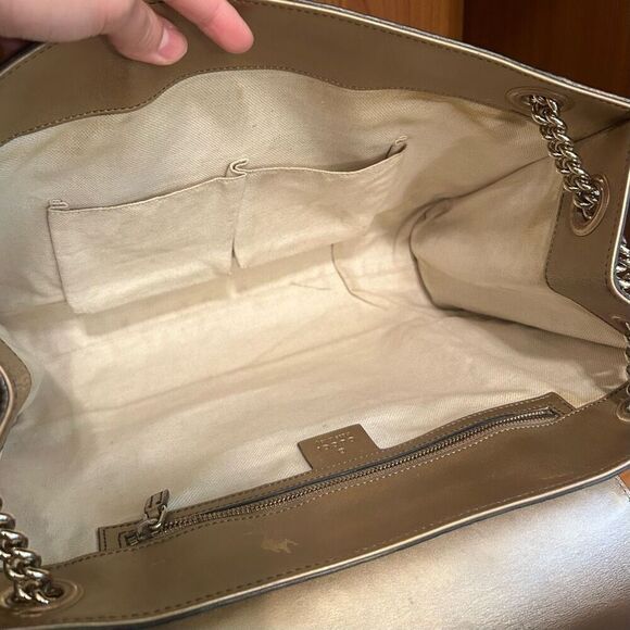 Gucci Metallic Gold Guccissima Leather Large Emily Chain Shoulder Bag - Picture 6 of 16